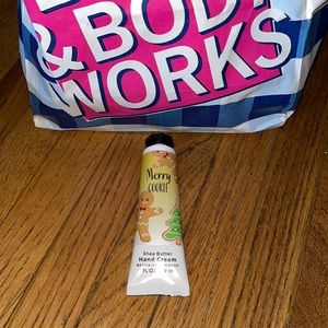 Bath&Body Merry Cookie Shea Butter Hand Cream